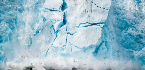 Mudança climática está aquecendo as águas do planeta, com um impacto especialmente dramático nas regiões polares - Michael Melford/National Geographic Creative