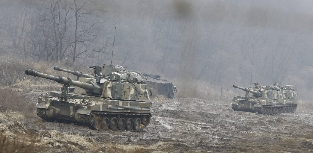 26.jan.2015 - Soldados sul-coreanos participam de exercícios militares em Paju - Jeon Heon-Kyun/EFE