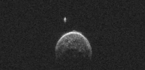 O asteroide 2004 BL86, que passou pela Terra a uma distância de cerca de 1,3 milhão de quilômetros, no final de janeiro - Nasa