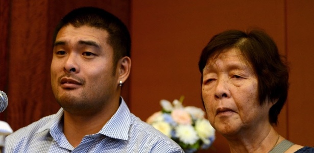 9.fev.2015 - Irmão e mãe apelam para as autoridades indonésias executem o australiano Andrew Chan, acusado de tráfico de drogas - Romeo Gacad/AFP