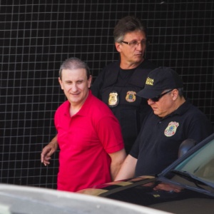Doleiro Alberto Youssef deixa a carceragem da PF no Paraná - Paulo Lisboa/Brazil Photo Press/Estadão Conteúdo