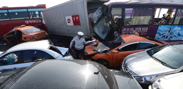 Acidente deixou mais de 40 pessoas feridas - Park Jung-ho/News1/Reuters