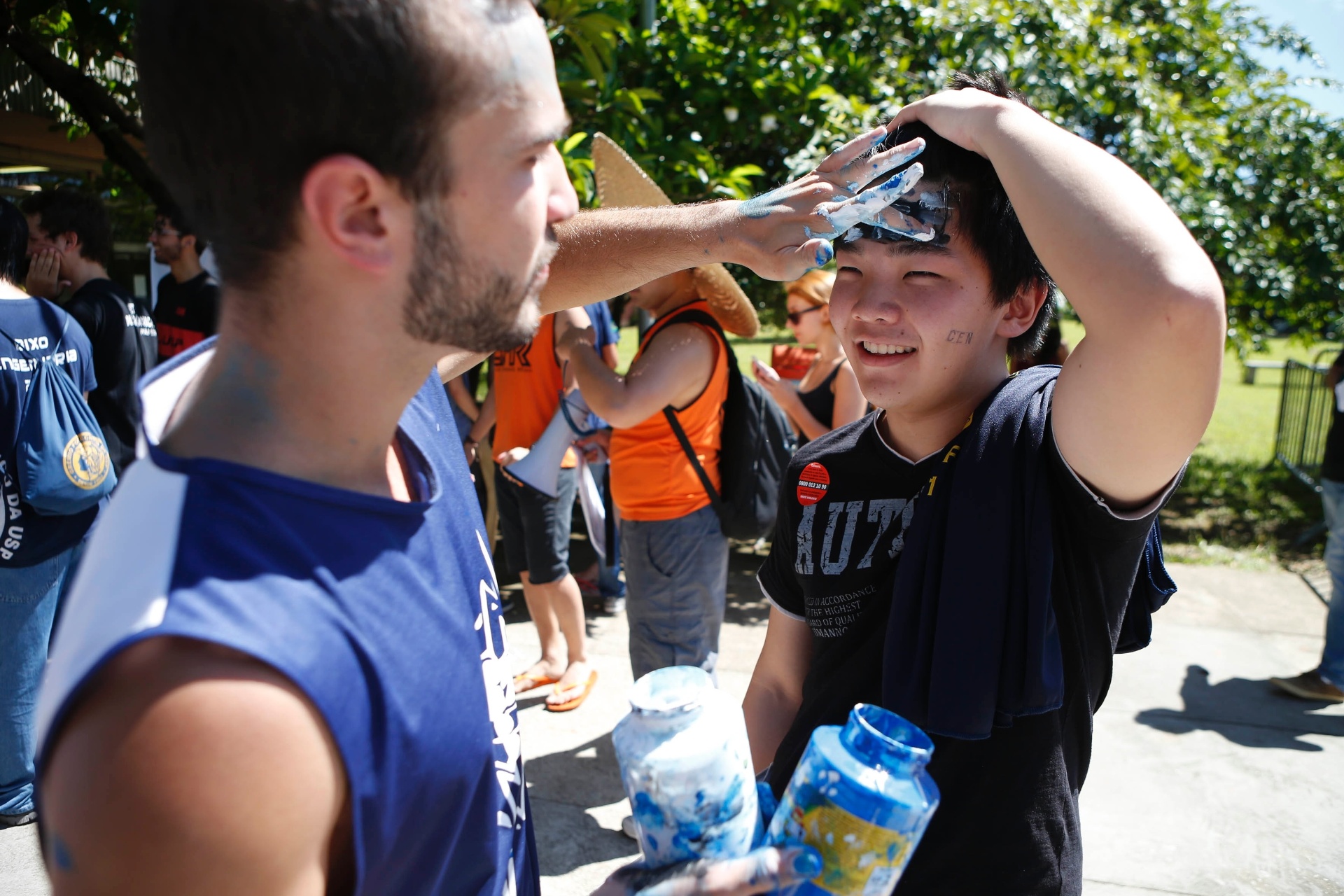 trote Poli-USP, calouros, festa, USP, tinta na cara, calourada - Junior Lago/UOL