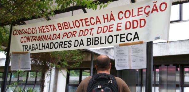 Biblioteca da FFLCH ficará fechada a partir de segunda-feira (23) porque livros do acervo doado à instituição estão contaminado com inseticida - Alex Falcão/Futura Press
