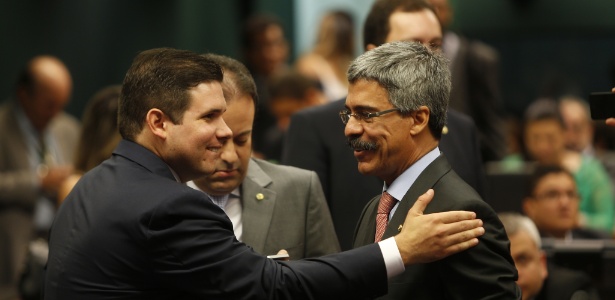Deputado Luiz Sérgio (PT-RJ, à direita), relator da CPI - Dida Sampaio/Estadão Conteúdo