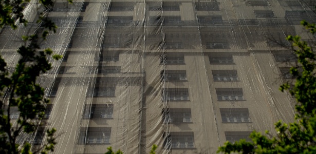 O histórico edifício A Noite, na zona portuária do Rio de Janeiro, é o primeiro arranha-céu em concreto armado da América Latina - Daniel Marenco/Folhapress