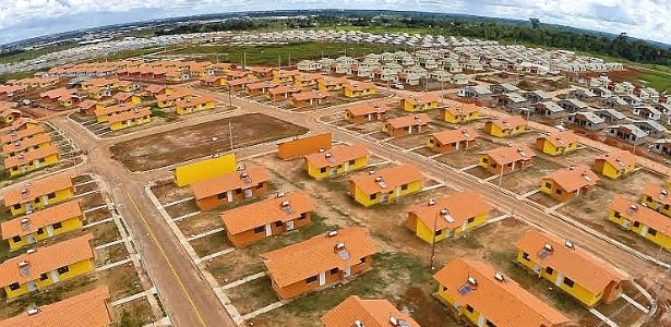 Casas que devem entregues para moradores de áreas alagadas em Rio Branco - Divulgação