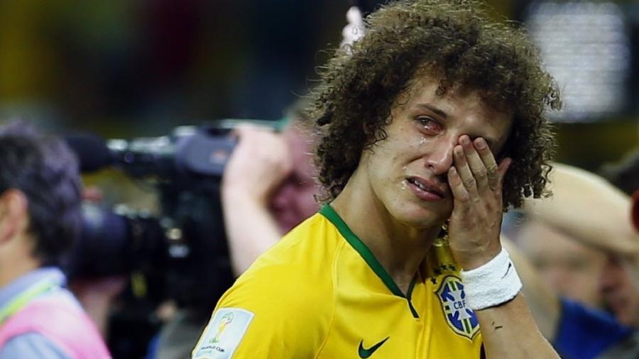 David Luiz lamentou a derrota do Brasil para Alemanha por 7 a 1 na Copa do Mundo de 2014 - Eddie Keogh/Reuters