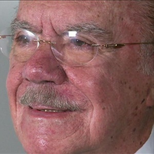O ex-presidente José Sarney foi o campeão em perdas de homenagens - Reprodução/BBC Brasil