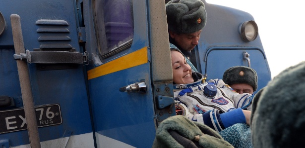 A cosmonauta russa Yelena Serova retorna à Terra: primeira mulher russa a efetuar uma missão na ISS - Vasily MaximovEfe