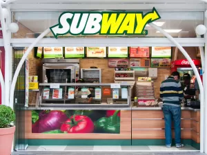 Com Subway, dona do BK dobra número de restaurantes que opera no país