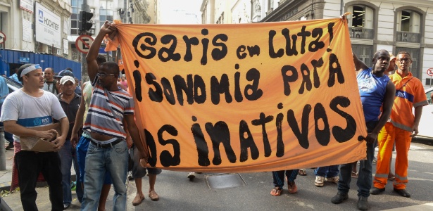 Garis protestam no Rio de Janeiro; categoria rejeitou proposta da Comlurb - Erbs Jr./Frame/Estadão Conteúdo