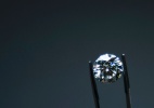 Um diamante pode ser o melhor amigo da terapia de casal - Yves Herman/Reuters