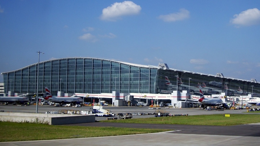  O Aeroporto Internacional de Londres-Heathrow, na Inglaterra - Warren Rohner/Wikimedia Commons/Wikipedia