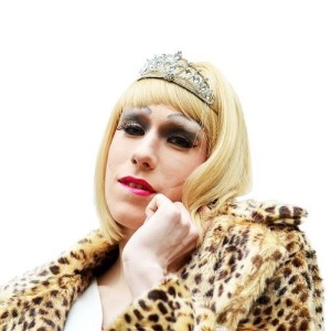 Lara Liqueur, drag queen candidata à Prefeitura de Dresden, na Alemanha - Reprodução/Facebook/Lara Liqueur