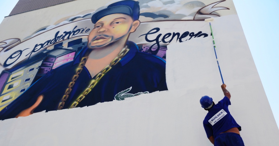 Em Porto Alegre, grafite em homenagem a traficante é apagado Notícias