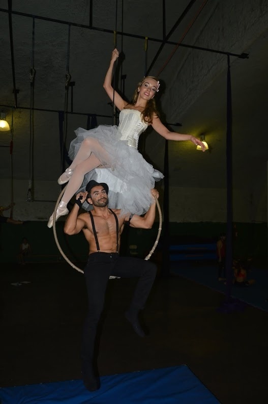 Ensaio do musical "Lisbela e o Prisioneiro" com os atores Ligia Paula Machado (Lisbela) e Luiz Araújo (Leléu) - Divulgação
