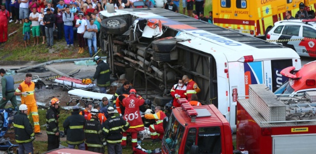 Um acidente na rodovia Anhanguera, na zona norte de São Paulo, deixou uma pessoa morta e cinco feridas - Marcos Bezerra/Futura Press/Estadão Conteúdo