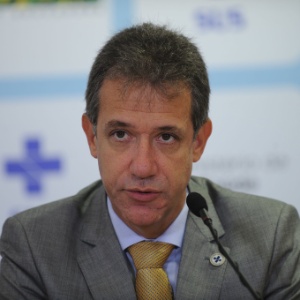  O ministro da Saúde, Arthur Chioro, em coletiva de imprensa no início de abril - Elza Fiuza/Agência Brasil