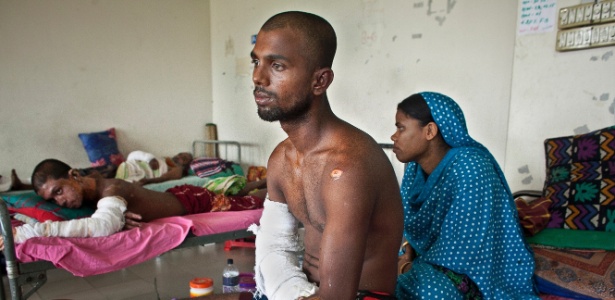 Mohammad Nazmul Mollah, que se feriu após ataque de um manifestante em Dacca - Allison Joyce/The New York Times