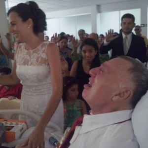 Ianna e o marido reuniram 40 convidados na capela do hospital São Lucas, na capital de Sergipe - Arquivo pessoal