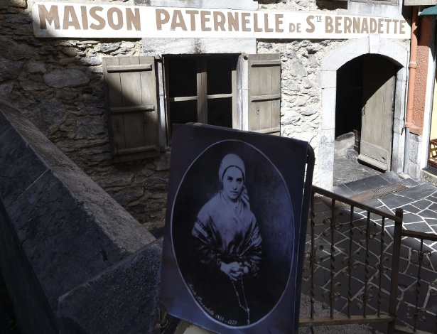 20.abr.2015 - Casa dos pais de Bernadette Soubirous, a Santa Bernadette, em Lourdes