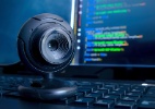 Hackers estão invadindo as webcams de mulheres e postando tudo no YouTube - iStock