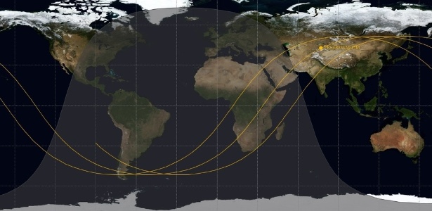 As linhas amarelas representam os locais onde a nave cargueiro russa pode cair nesta quinta-feira (7) - Reprodução/spaceflight101