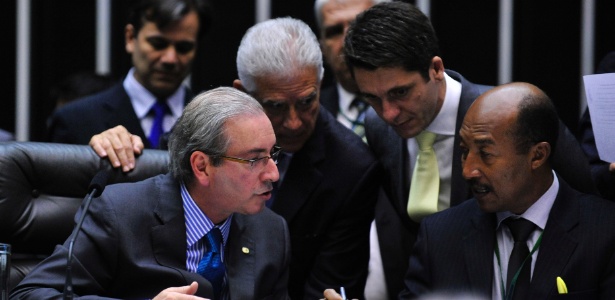 O presidente da Câmara, Eduardo Cunha (PMDB-RJ), preside sessão extraordinária destinada a votar os destaques à MP 665/14 - Alex Ferreira / Câmara dos Deputados