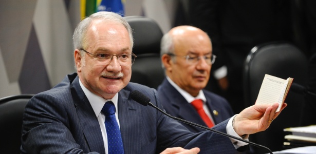 Comissão do Senado analisa indicação de Luiz Edson Fachin para exercer o cargo de ministro do Supremo Tribunal Federal - Marcos Oliveira/Agência Senado