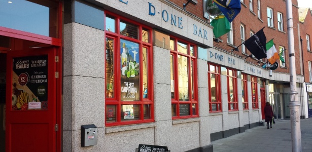 Na Irlanda, bar D-One tem como um dos donos o brasileiro Rodrigo Arantes Rocha - Flávio Carneiro/UOL