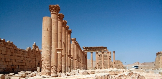 Colunas e vista geral das ruínas da antiga cidade de Palmira, na Síria. De acordo com pesquisadores, que investigaram o subsolo abaixo do Templo de Bel, há traços de atividades que datam de 2.300 a.C - iStock