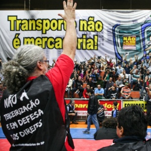 Assembleia dos metroviários que decidiu pela greve na quarta-feira (20) - Paulo Iannone/Frame/Estadão Conteúdo