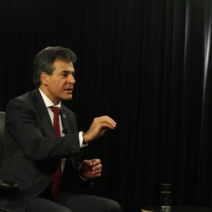 Beto Richa, governador do Paraná, durante entrevista ao UOL - Douglas Pereira/UOL
