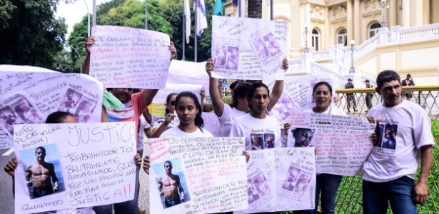 Protesto em frente ao Palácio Guanabara, sede do governo estadual do Rio - Glaucon Fernandes/Eleven/Estadão Conteúdo