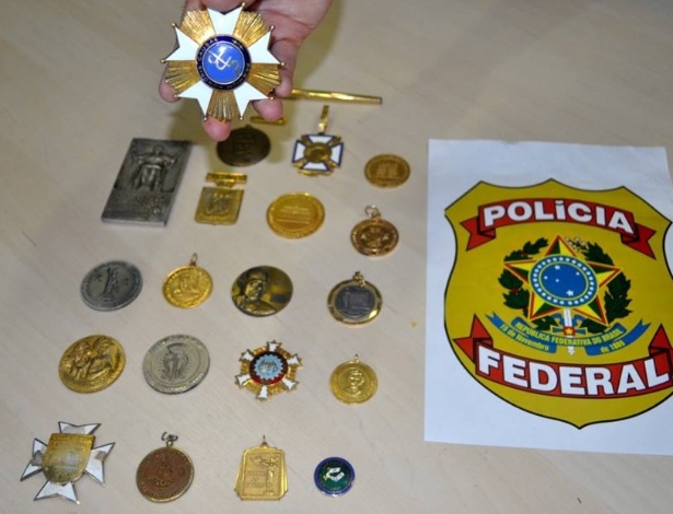 Jovem suspeito do crime disse que vendeu parte dos objetos roubados - Divulgação/PF