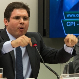 O presidente da CPI da Petrobras, Hugo Motta (PMDB-PB), durante audiência - Ed Ferreira/Folhapress