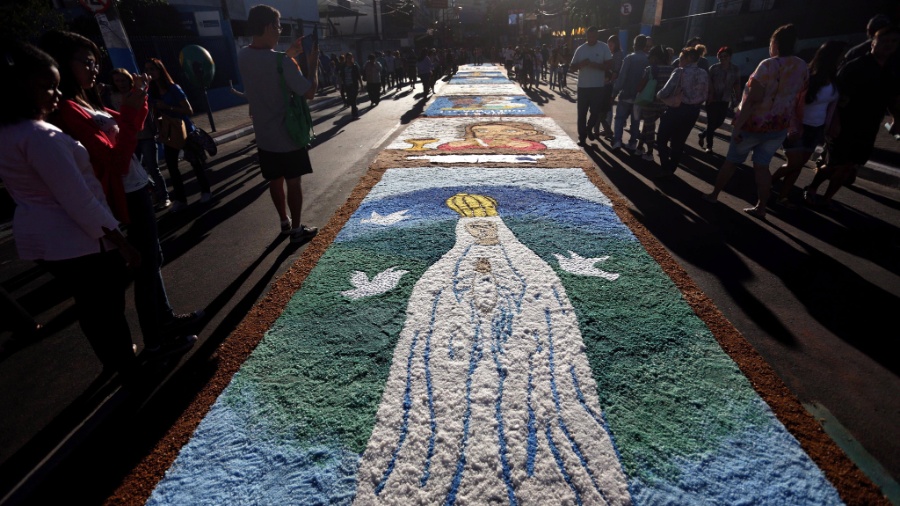 Corpus Christi é feriado ou ponto facultativo? Veja o que diz a lei