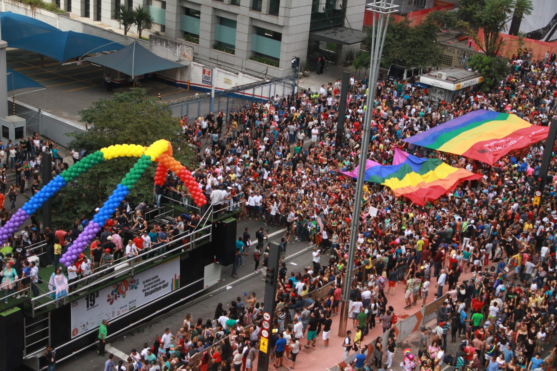 Fotos Parada Gay 2015 em São Paulo 07/06/2015 UOL Notícias