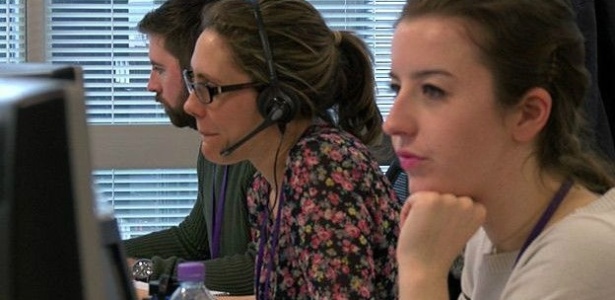 Funcionários que atendem superricos precisam falar diversos idiomas e ter conhecimentos especializados - BBC