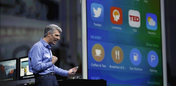 Craig Federighi, vice-presidente sênior de engenharia de software da Apple, apresenta as novidades do iOS 9 durante WWDC 2015, realizada em San Francisco (EUA)  - Robert Galbraith/Reuters