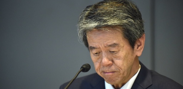  Hisao Tanaka, ex-presidente-executivo da Toshiba, renuncia  por escândalo contábil - Kazuhiro Nogia/ AFP Photo