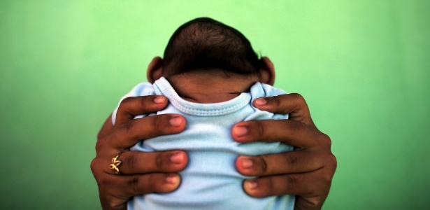 Ocorrência de microcefalia no Brasil tem sido associada a epidemia de vírus da zika - Nacho Doce/ Reuters