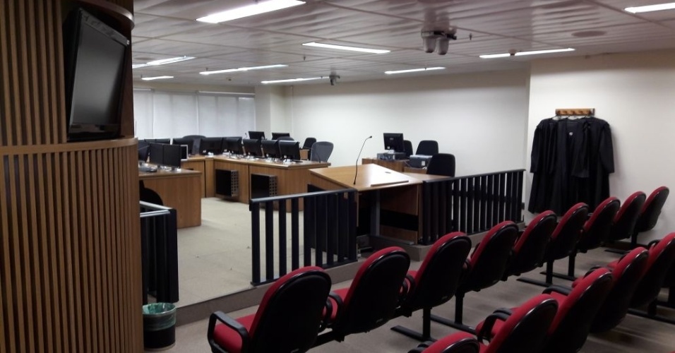 22.jan.2018 - Foto da sala da 8ª Turma do TRF-4, onde Lula será julgado na Operação Lava Jato