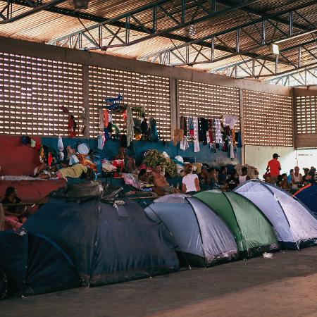18.01.2018 - Abrigo Tancredo Neves repleto de refugiados em Boa Vista, Roraima - Gabriel Cabral/Folhapress