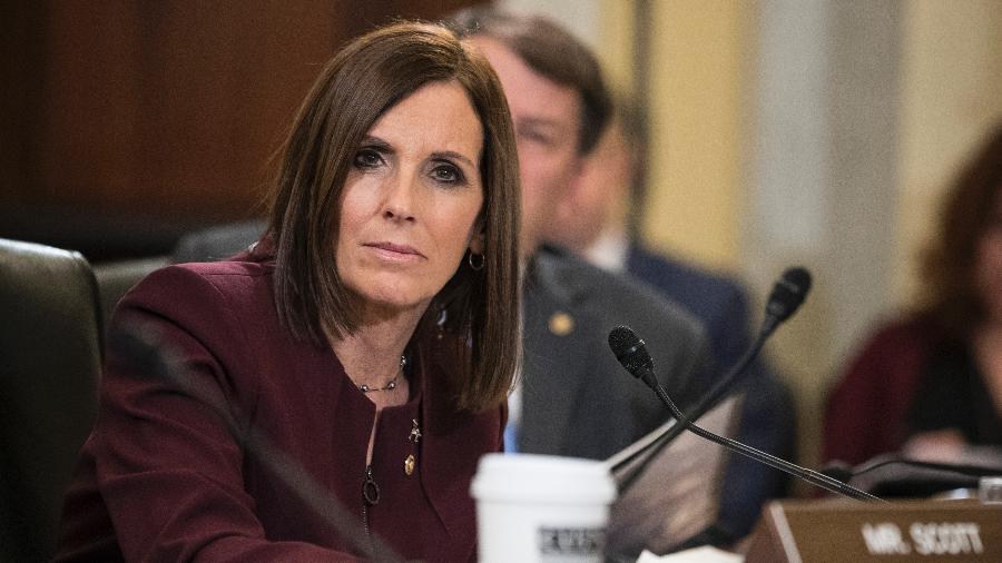 06.mar.2019 - A senadora Martha McSally, republicana do Arizona, durante audiência do Comitê de Serviços Armados do Senado sobre assédio sexual nas forças armadas no Capitólio em Washington - Sarah Silbiger/The New York Times