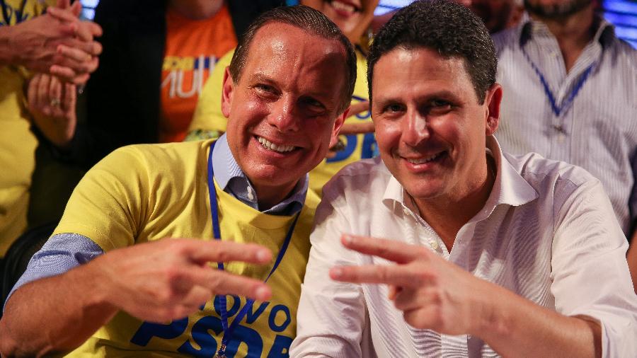 O governador de São Paulo, João Doria (à esquerda), e o presidente do PSDB, Bruno Araújo  - Pedro Ladeira/Folhapress