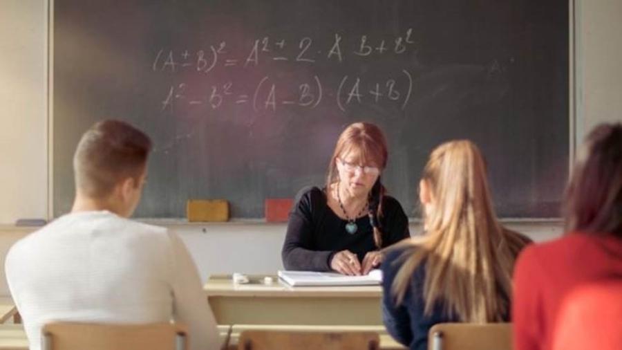 Professores brasileiros conseguem usar apenas 67% do tempo de sala de aula para o aprendizado - Getty Images/BBC