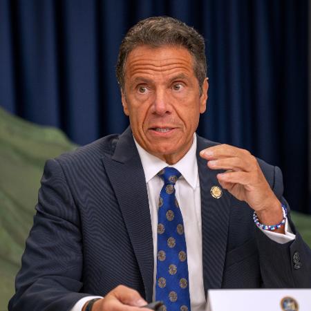 O governador de Nova York, Andrew Cuomo, em coletiva de imprensa sobre a situação da covid-19 no estado - David Dee Delgado/Getty Images/AFP