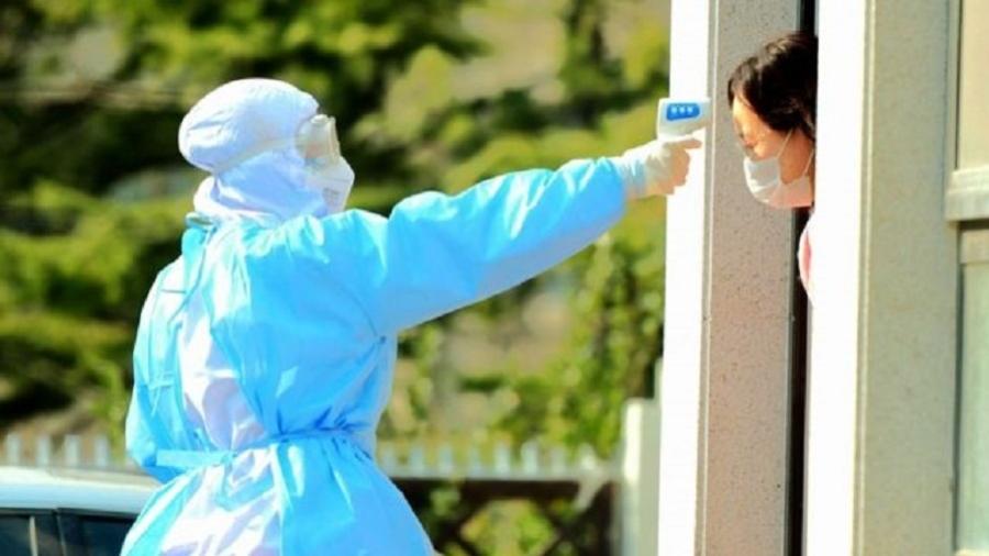 Cidade litorânea de Qingdao confirmou um pequeno número de casos no domingo - BARCROFT MEDIA